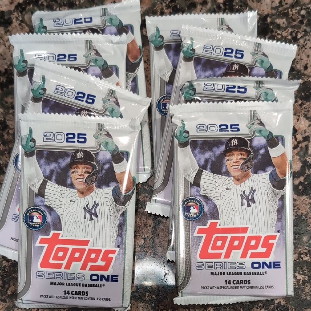 Topps Series One 2025 Baseball Cards 8 Packs